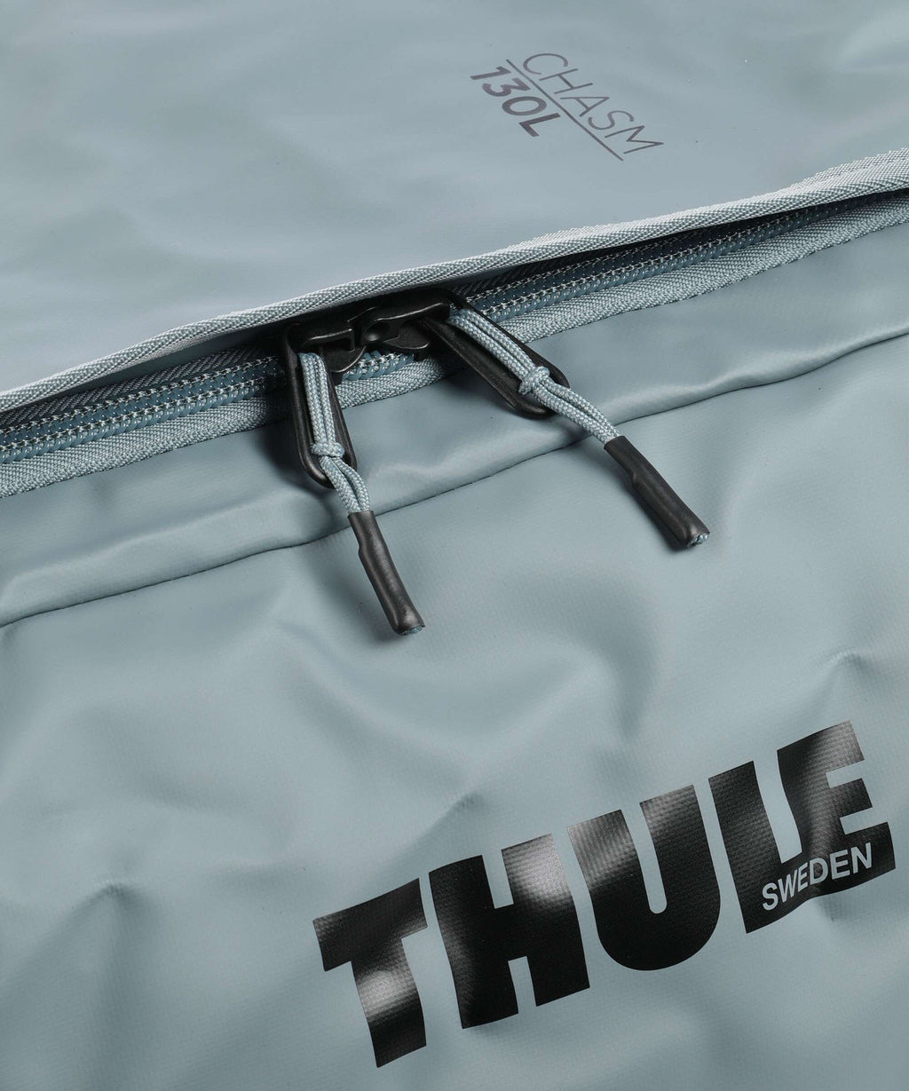 Thule Chasm 130 Travel bag pond