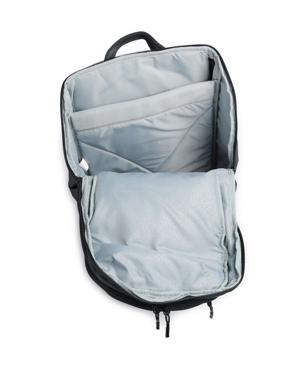 Thule Chasm 26 Backpack darkest blue