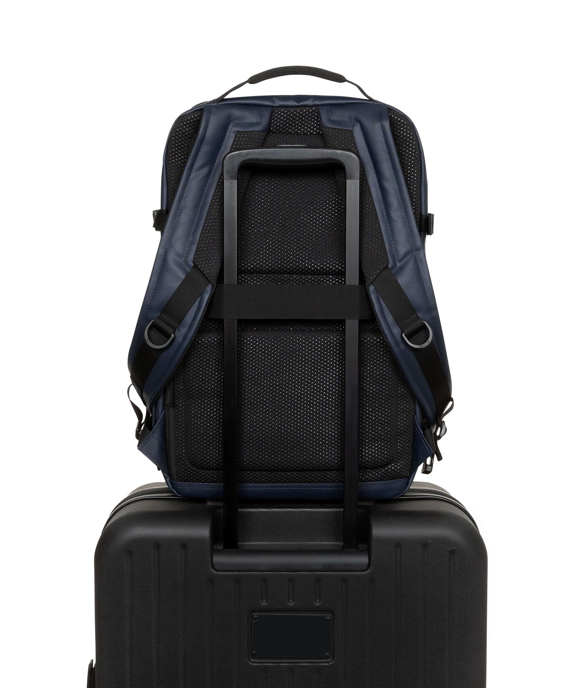 Eastpak Tecum M Backpack cnnct admiral