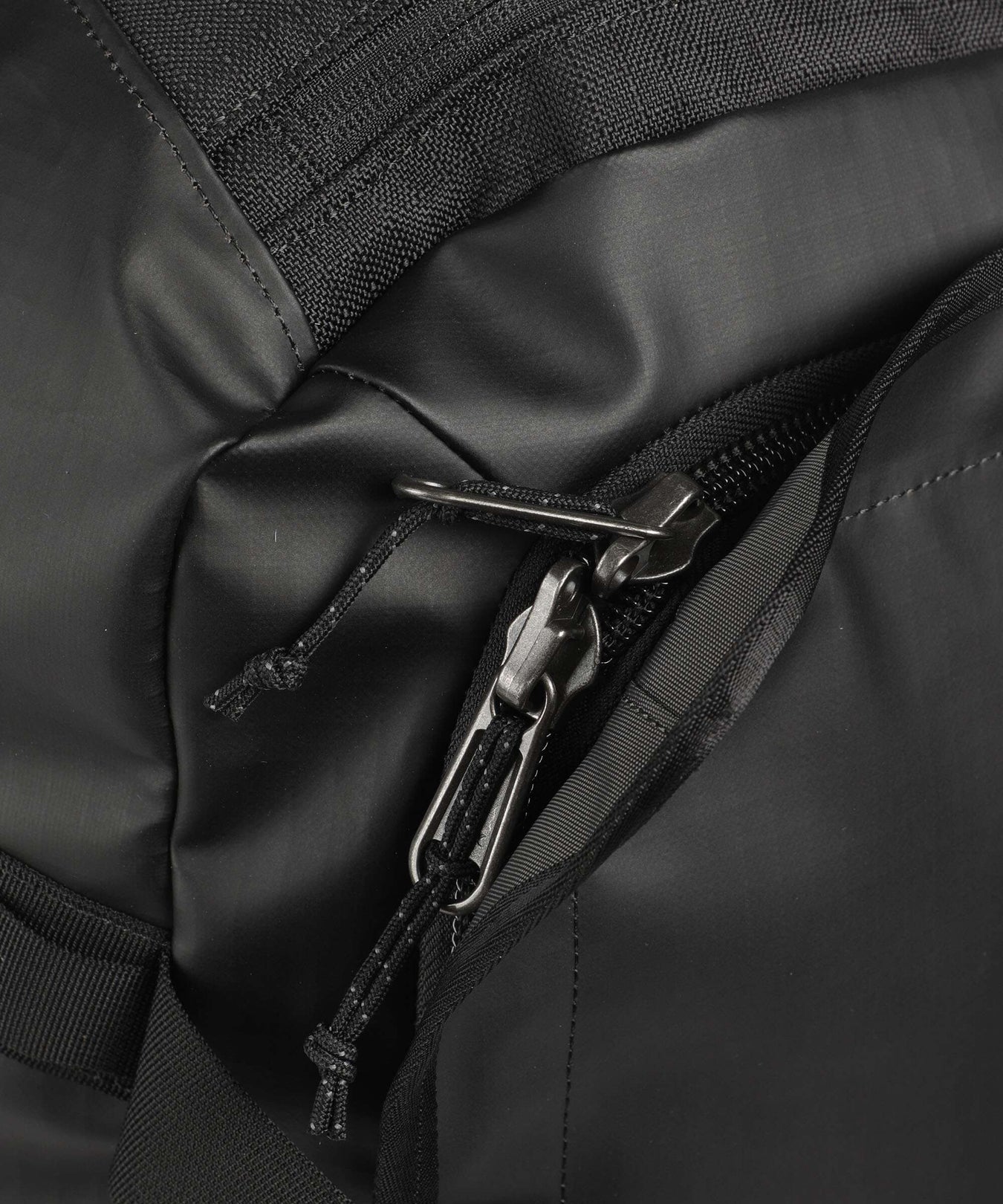 Patagonia Black Hole 70 Travel bag with wheels black w/black