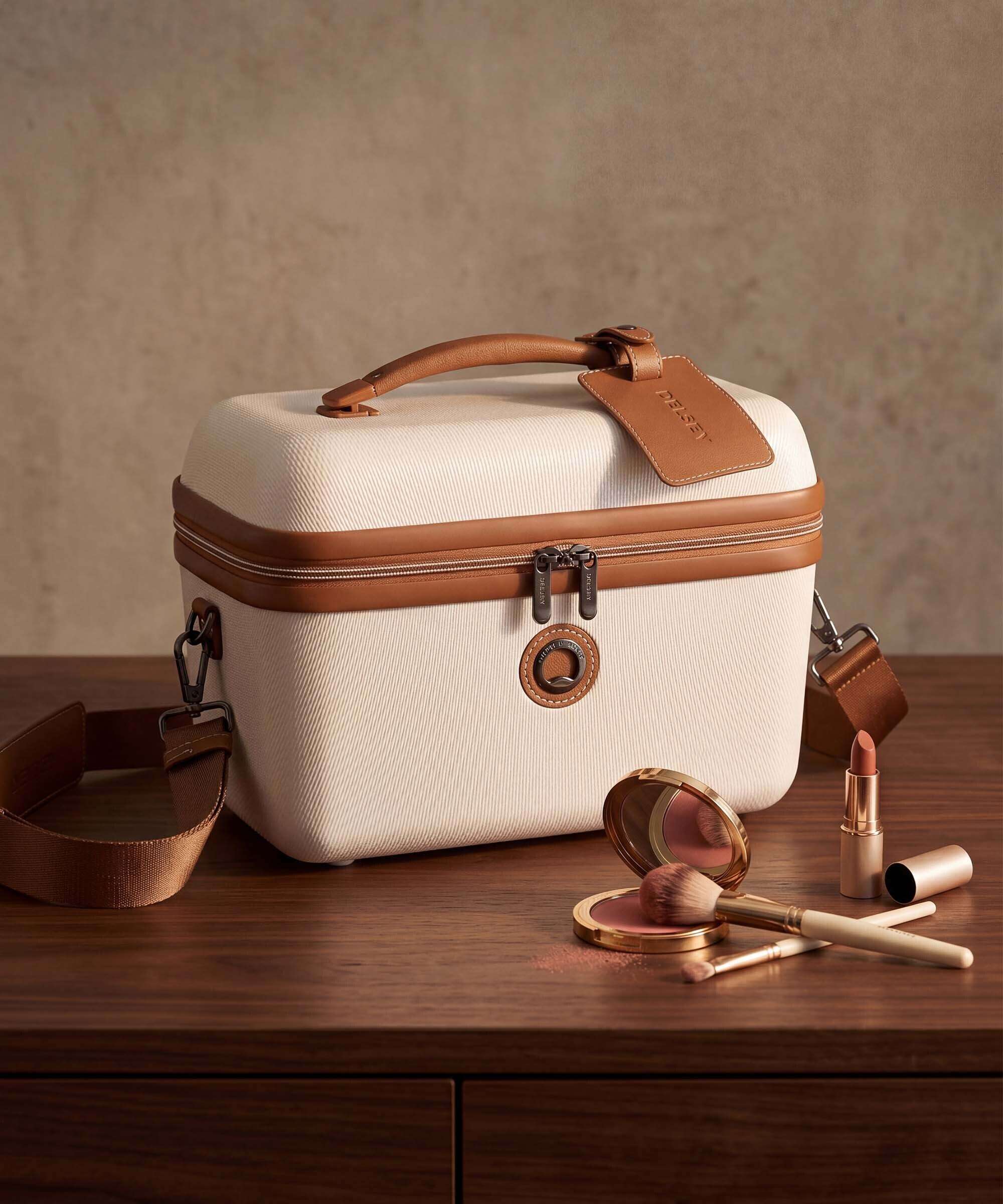 Delsey Paris Chatelet Air 2.0 Beauty case angora