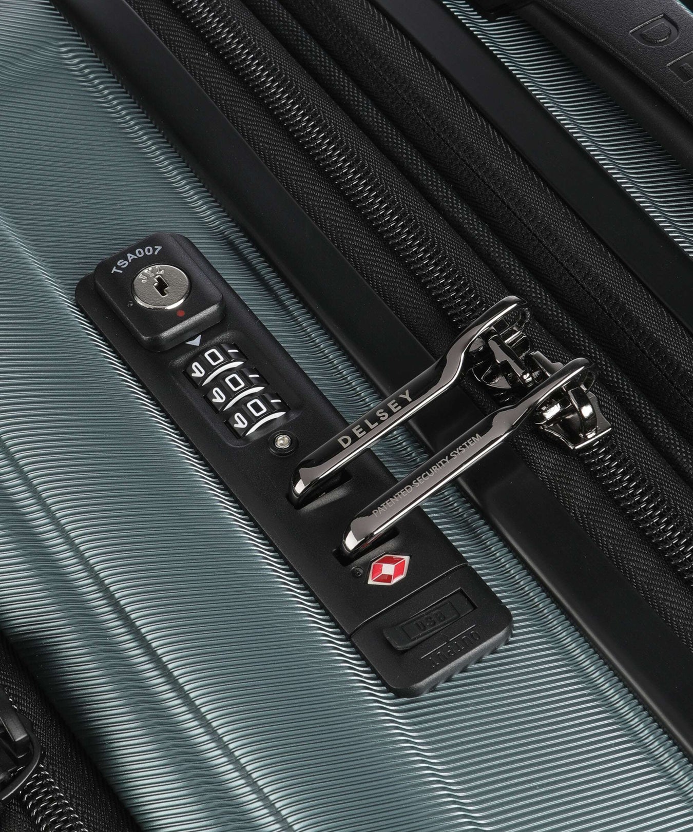 Delsey Paris Shadow 5.0 Spinner (4 wheels) gruen