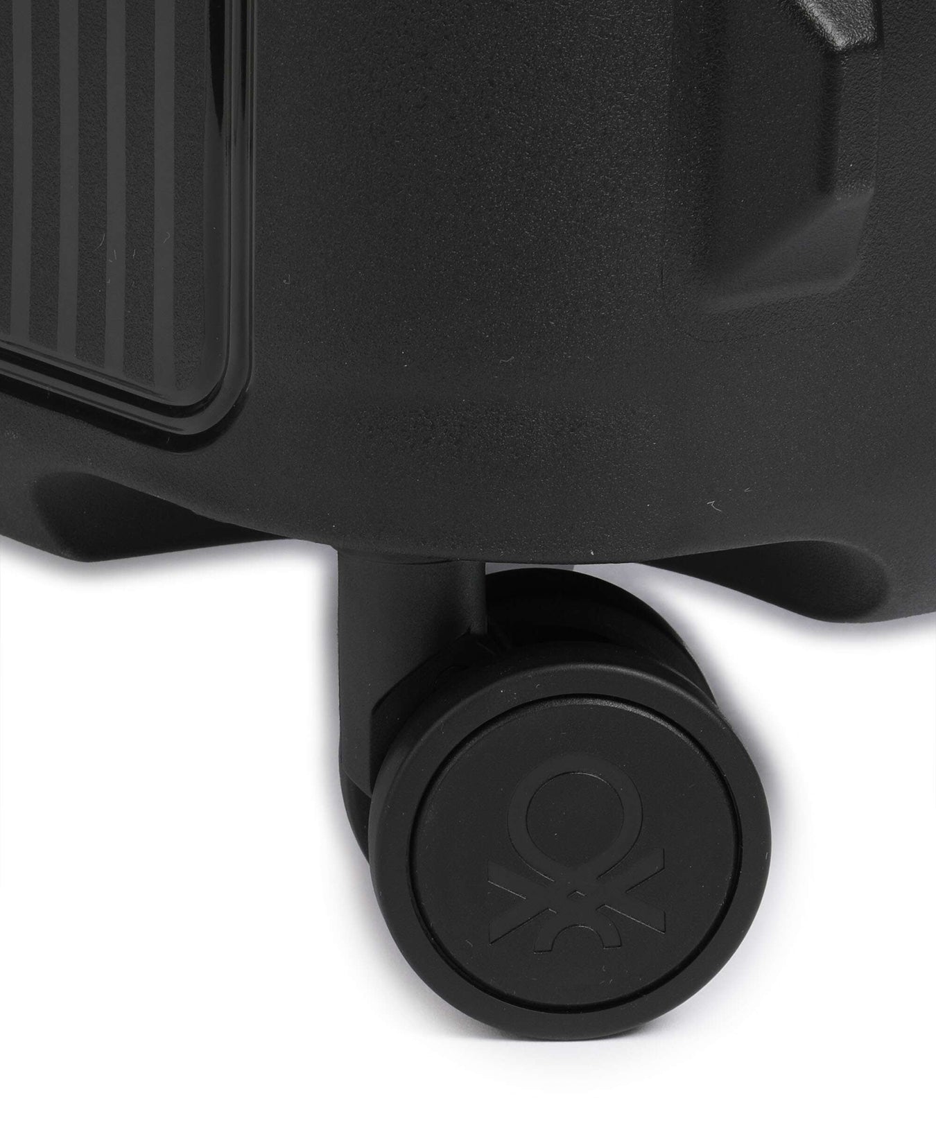 Delsey Paris x United Colors of Benetton CB Hard Spinner (4 wheels) black