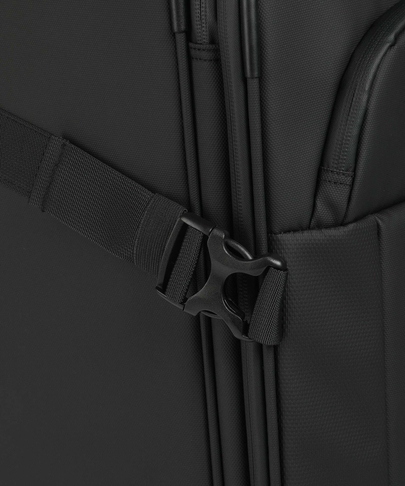 Travelite Briize Spinner (4 wheels) schwarz