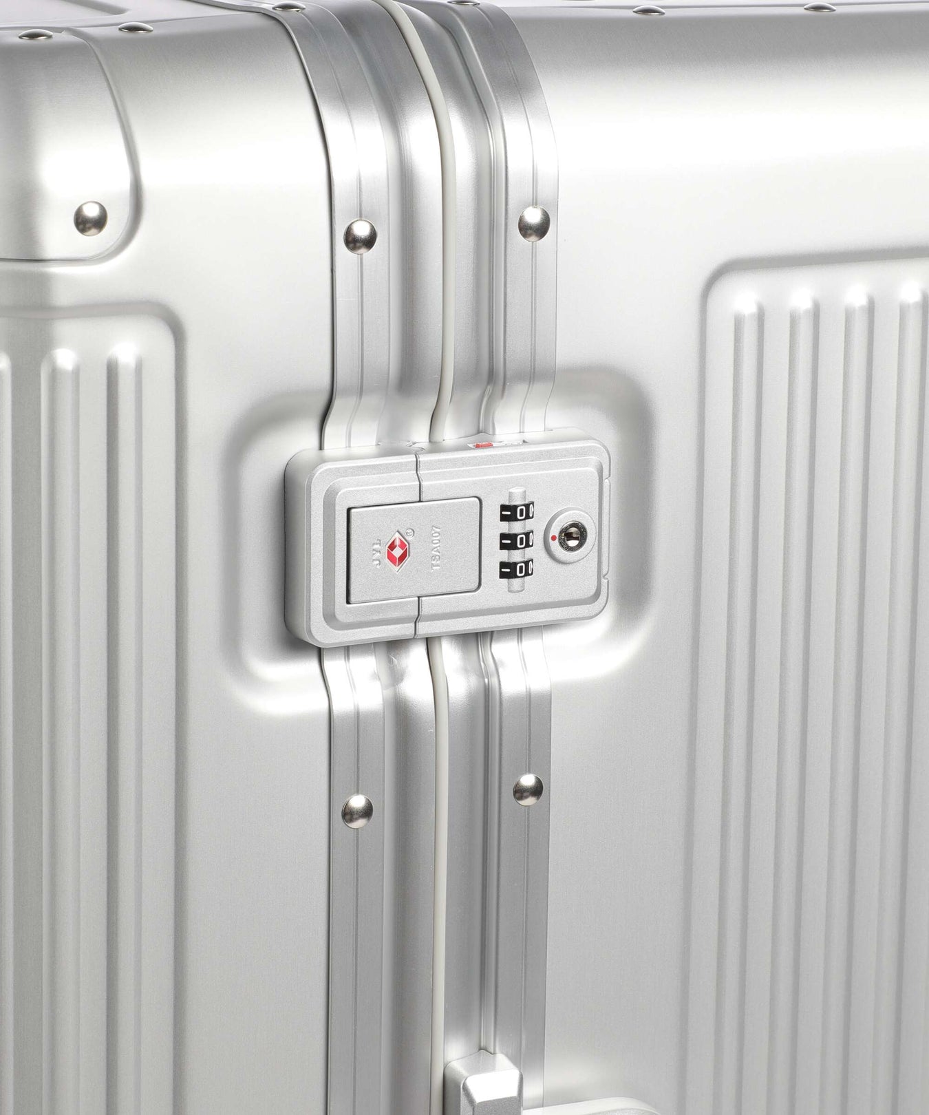 Travelite Next Spinner (4 wheels) silber