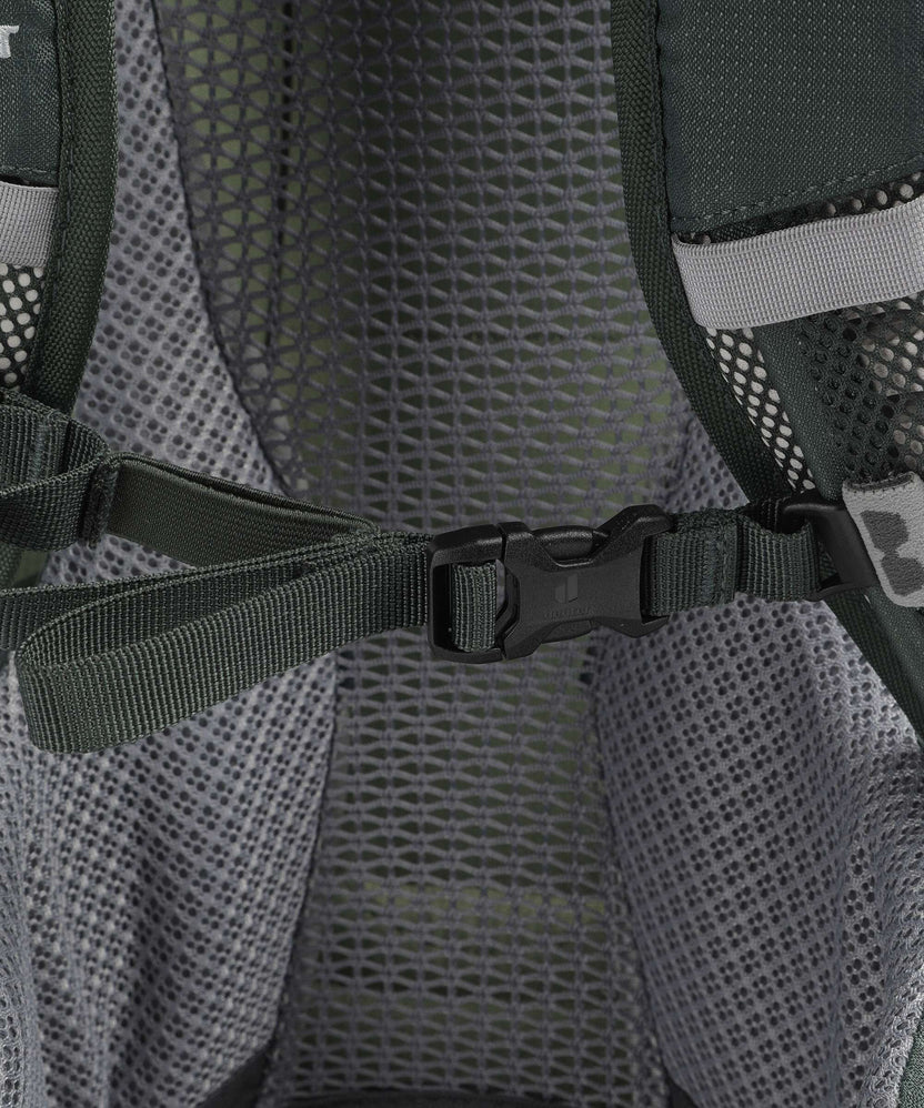 Deuter Futura 23 Hiking backpack grove/ivy