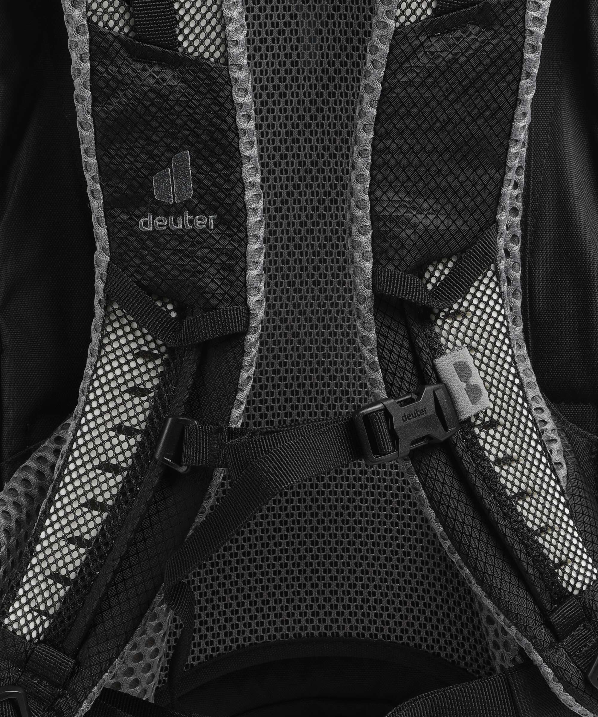 Deuter Futura 23 Hiking backpack black