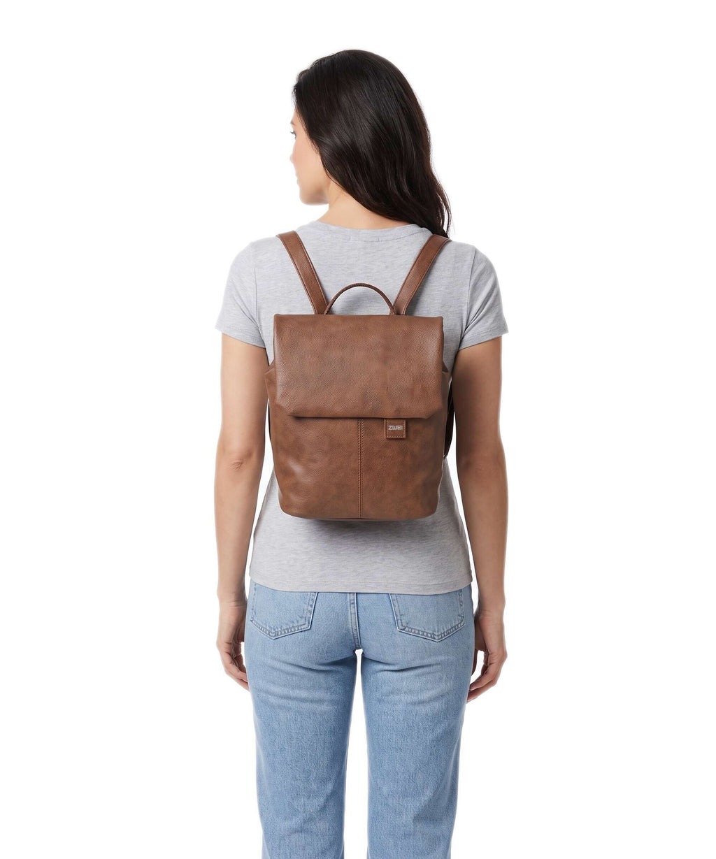 Zwei Mademoiselle.M MR8 Backpack cognac
