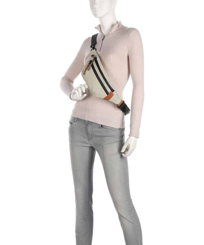 Aunts & Uncles Japan Ichikawa Fanny pack dust