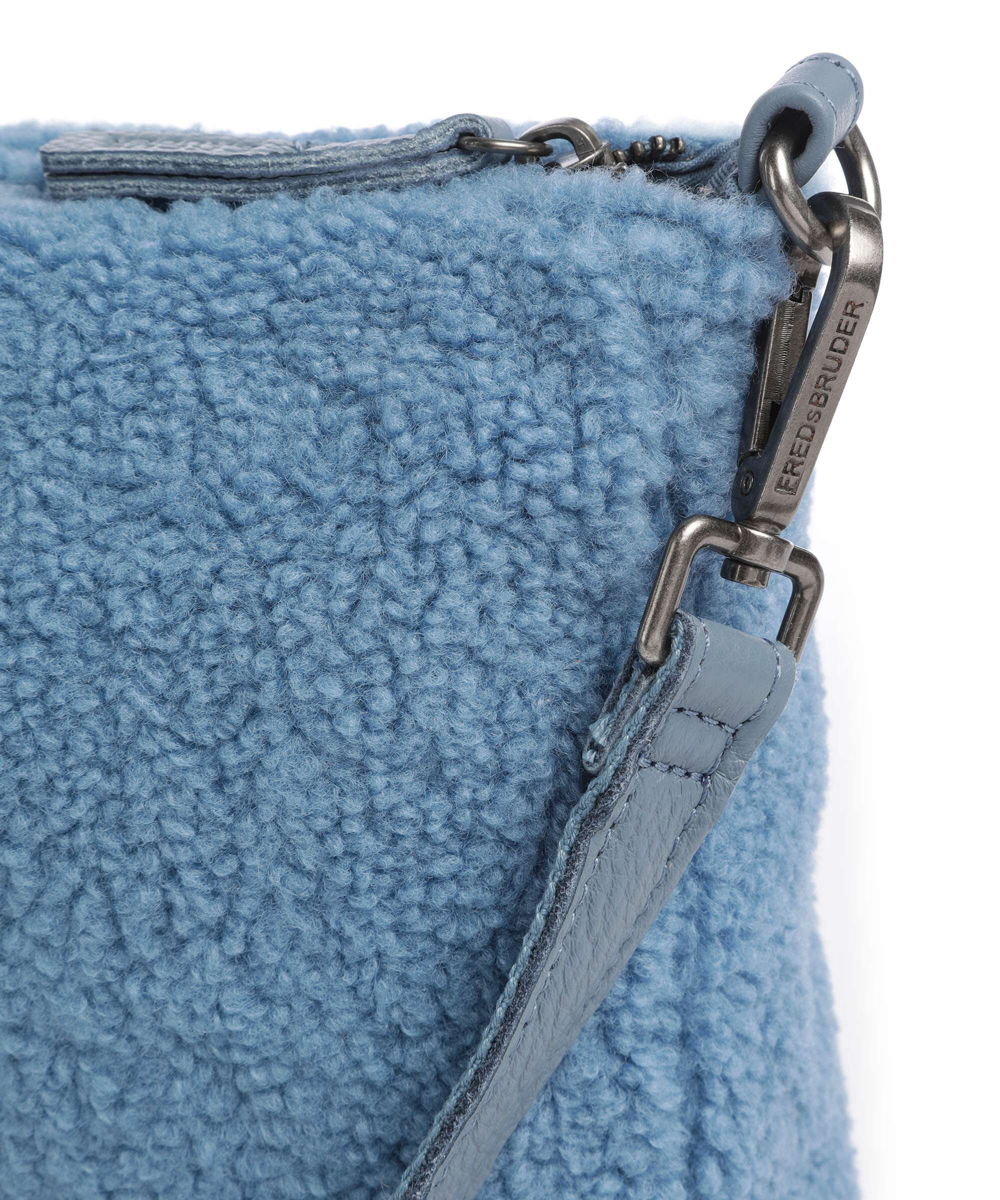 FredsBruder Cuddle Shoulder bag sky blue