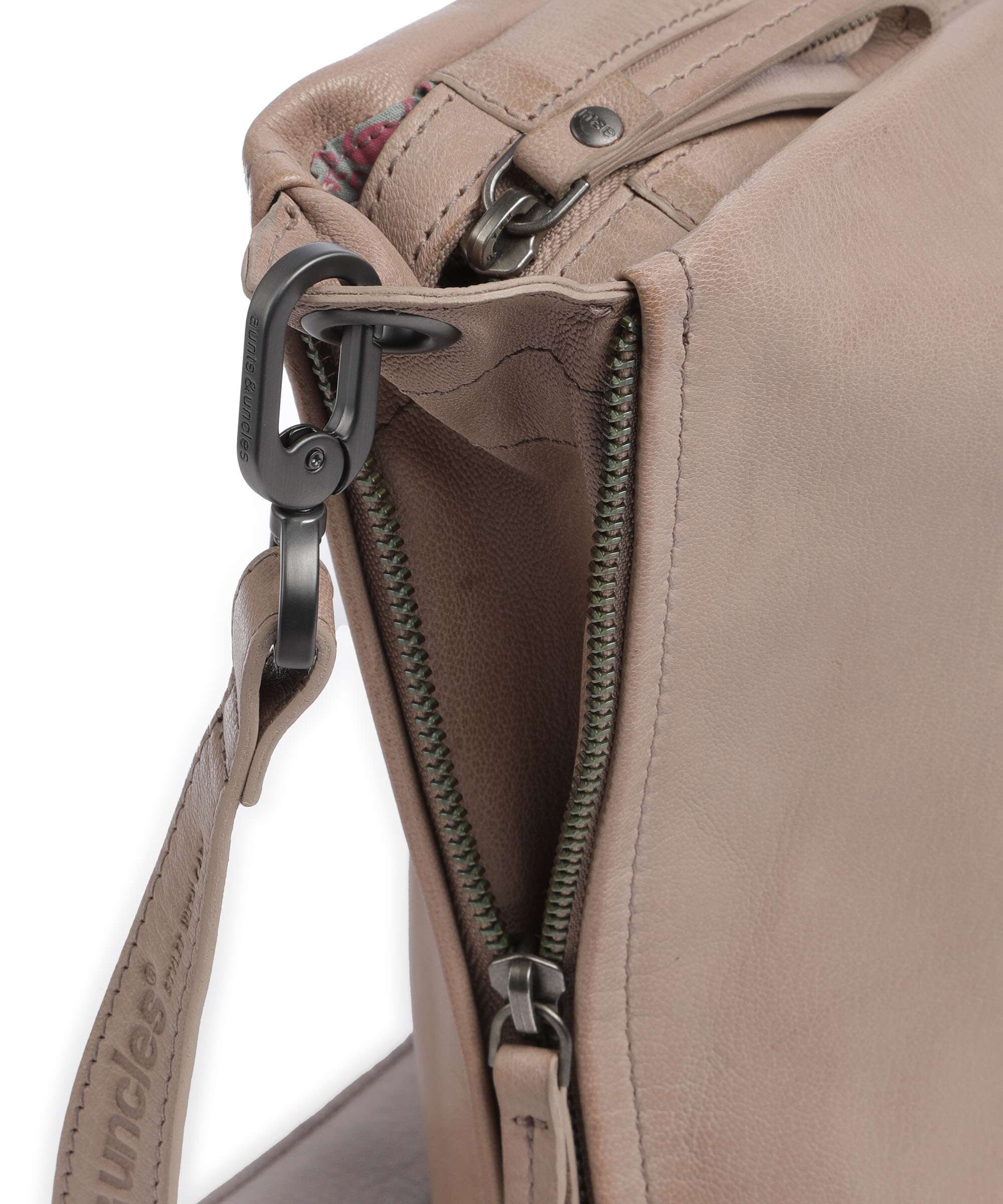 Aunts & Uncles Guerilla Gardeners Ashley Crossbody bag clay