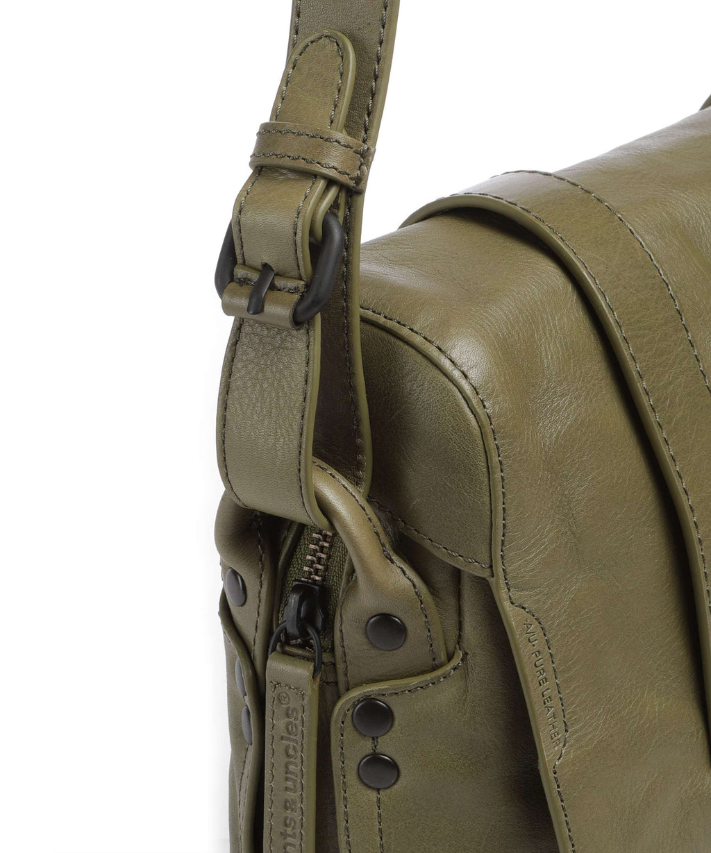 Aunts & Uncles Grandma's Luxury Club Miss Apple Pie Crossbody bag olive branch