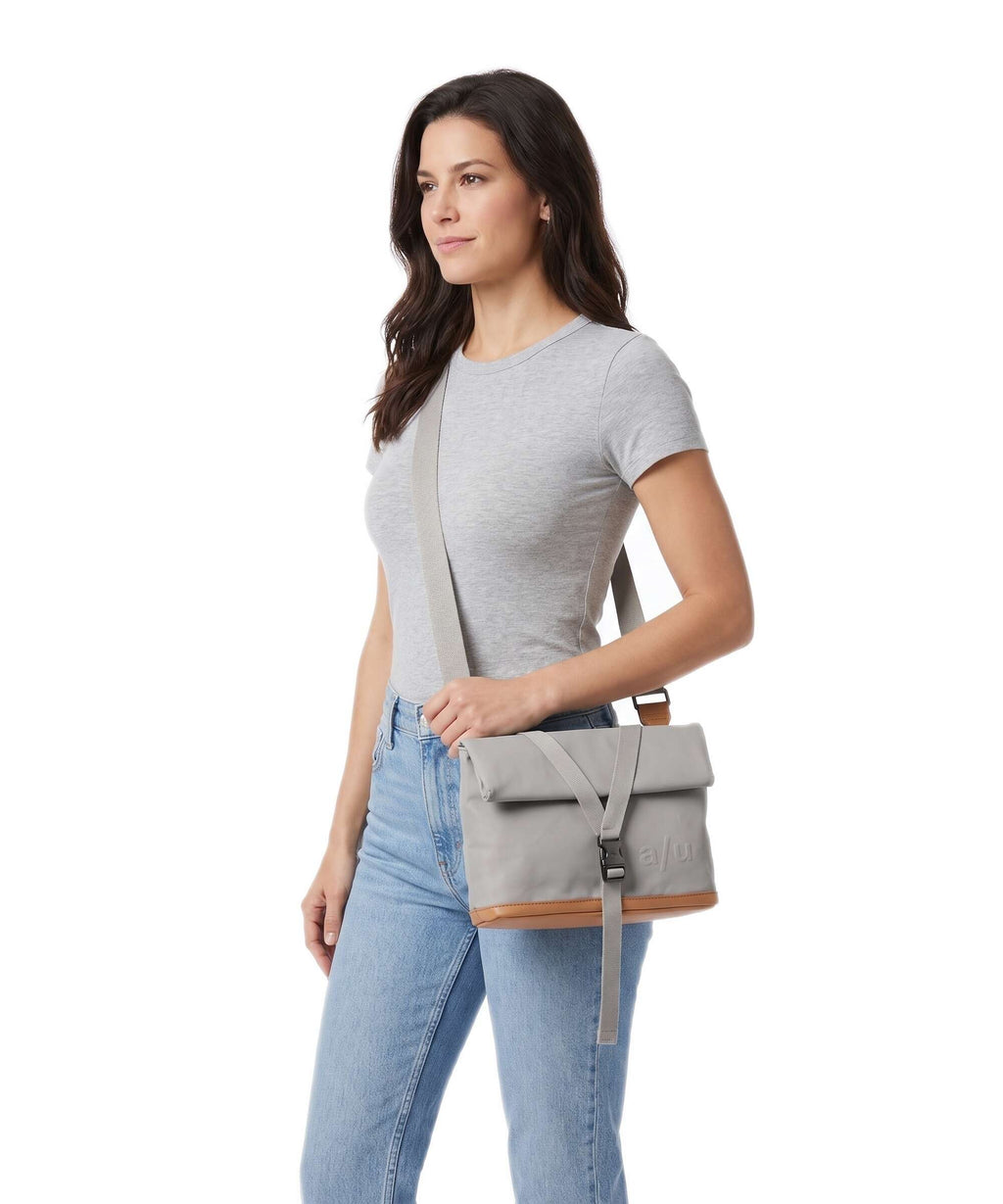 Aunts & Uncles Japan Yao Crossbody bag circular grey
