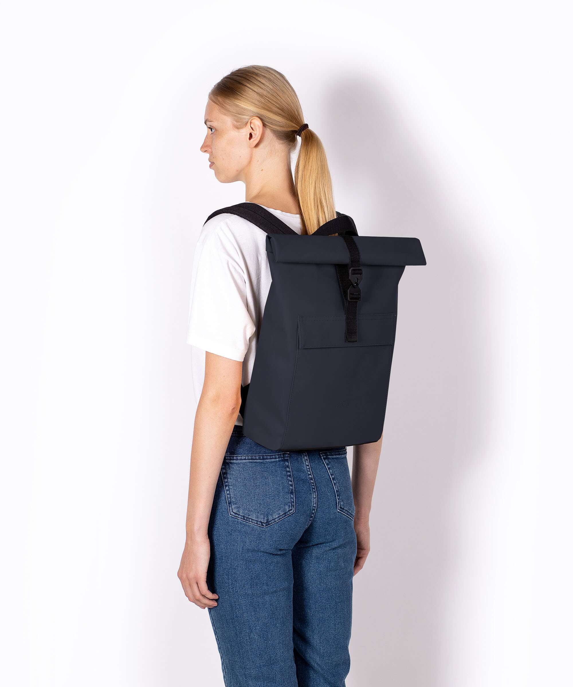 Ucon Acrobatics Lotus Jasper Mini Rolltop backpack royal blue