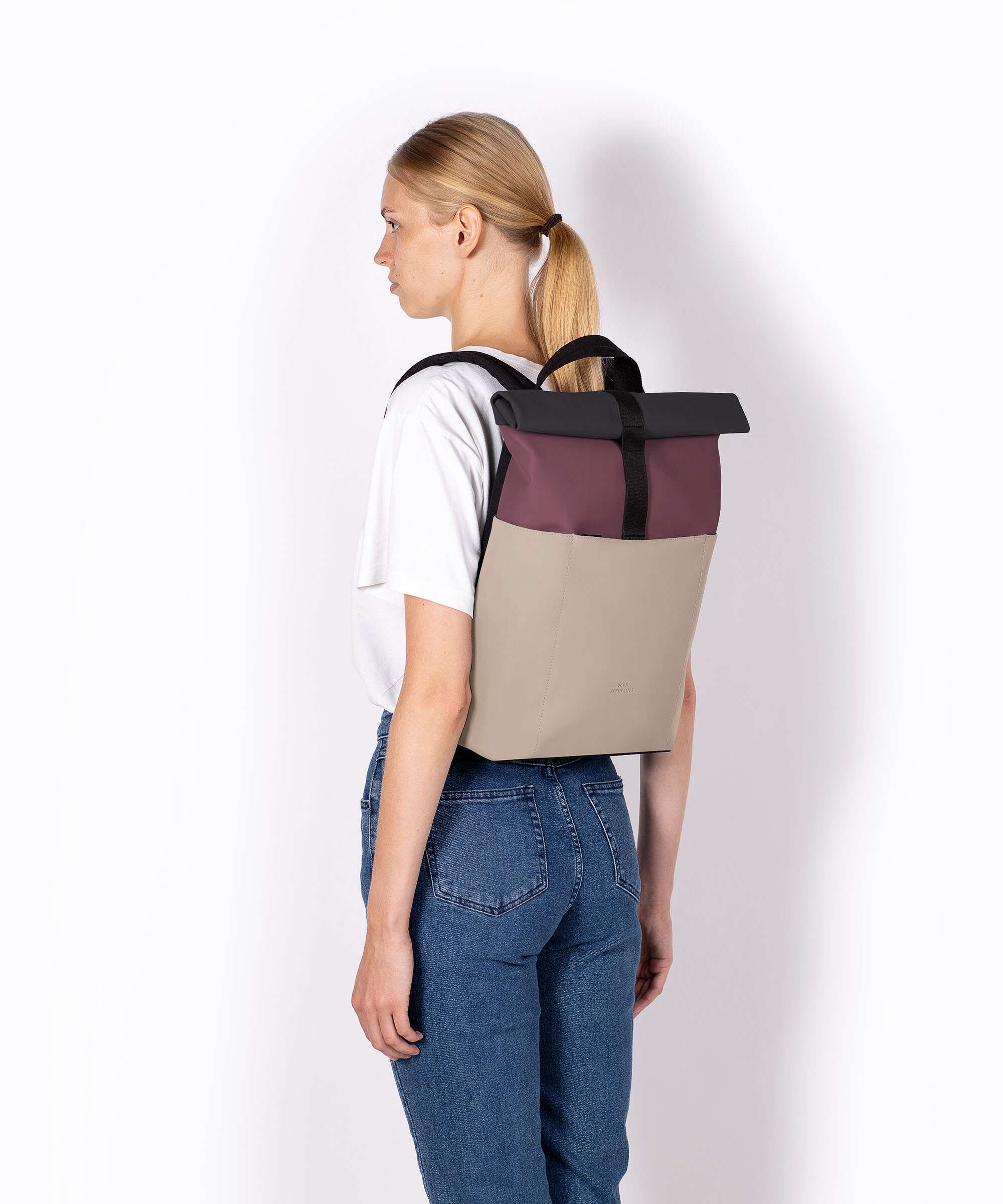 Ucon Acrobatics Lotus Hajo Mini Rolltop backpack eggplant/nude