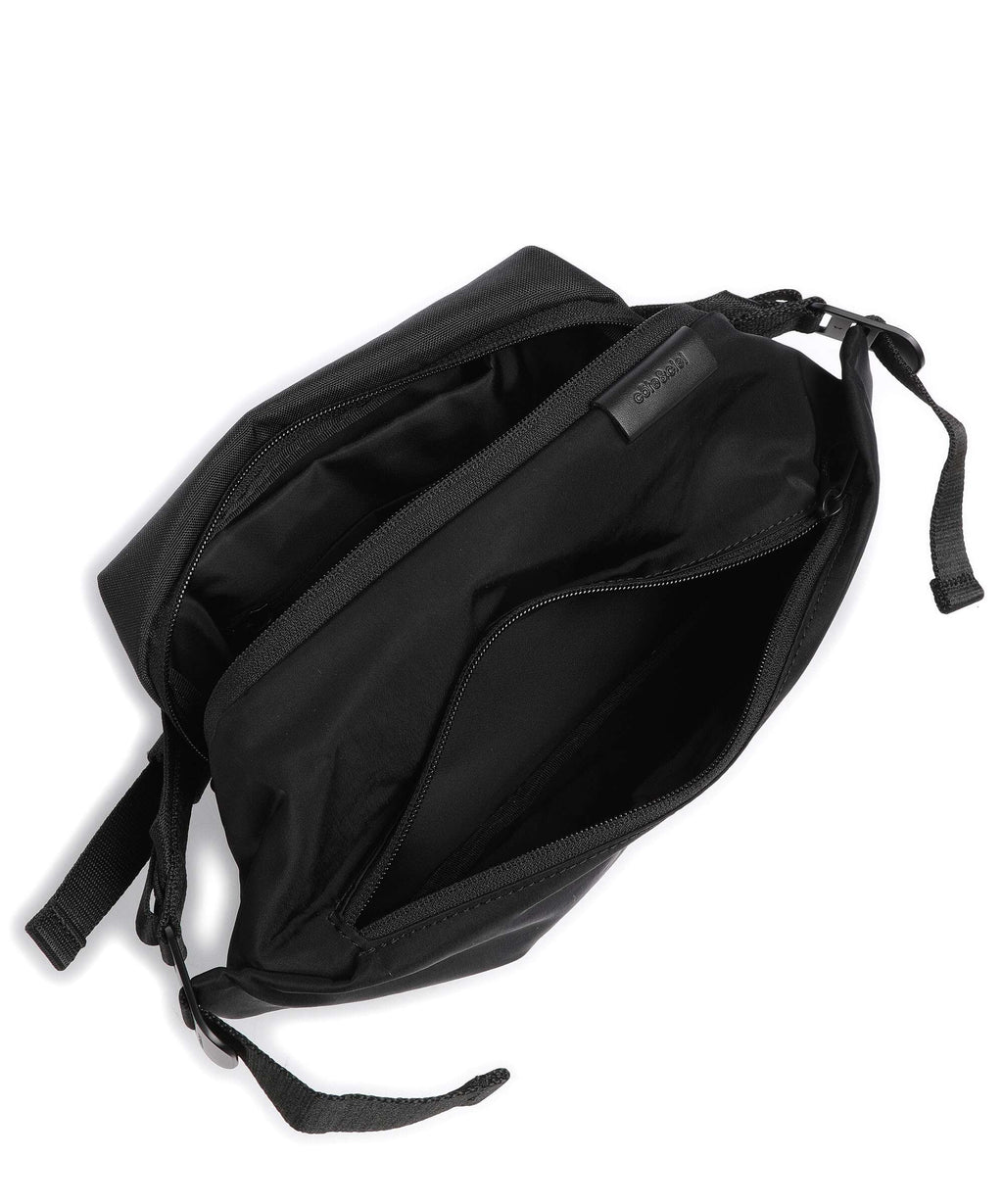 Côte&Ciel Smooth Isarau Small Fanny pack black