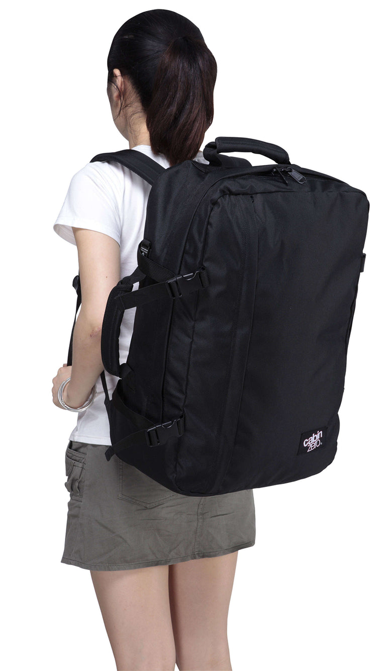 Cabin Zero Classic 44 Travel backpack urban camo