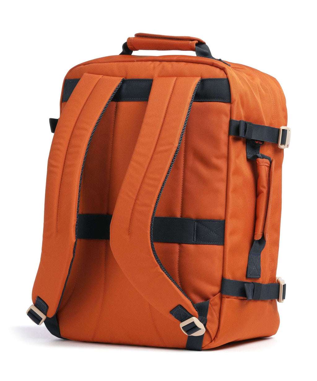 Cabin Zero Classic 36 Travel backpack maple leaf