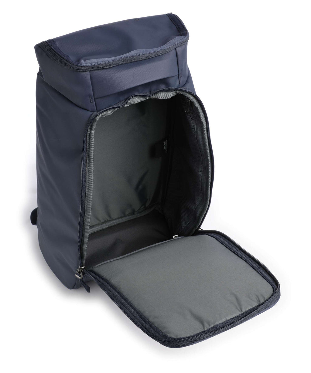 Db Hugger 25 Backpack blue hour