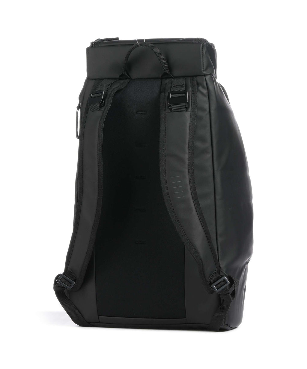 Db Hugger 30 Backpack black out