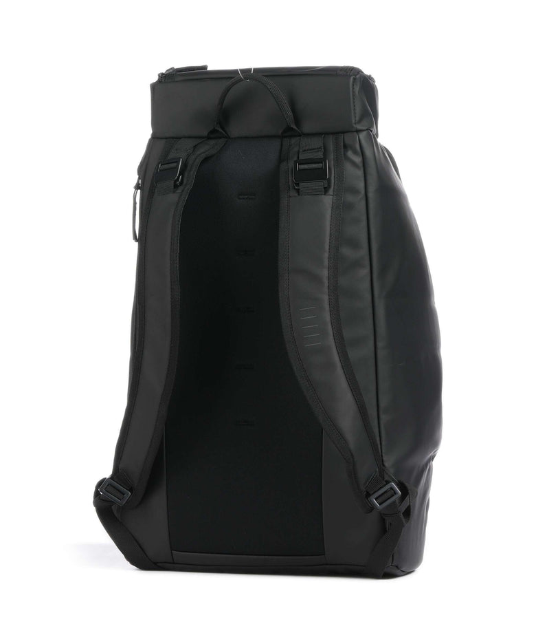 Db Hugger 30 Backpack black out