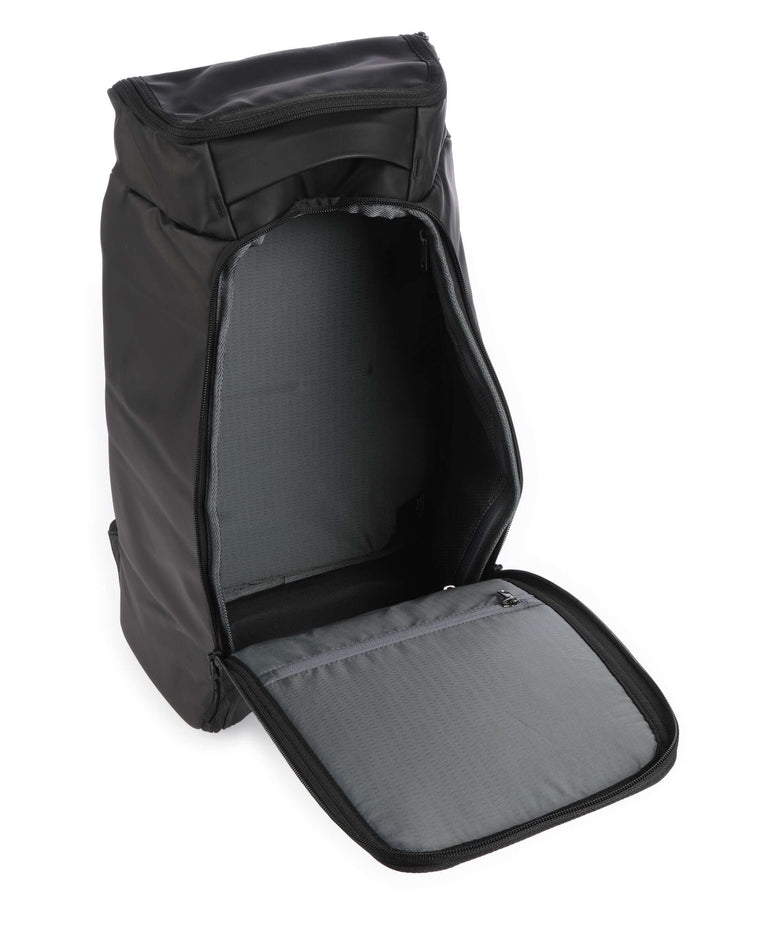 Db Hugger 30L Backpack black out