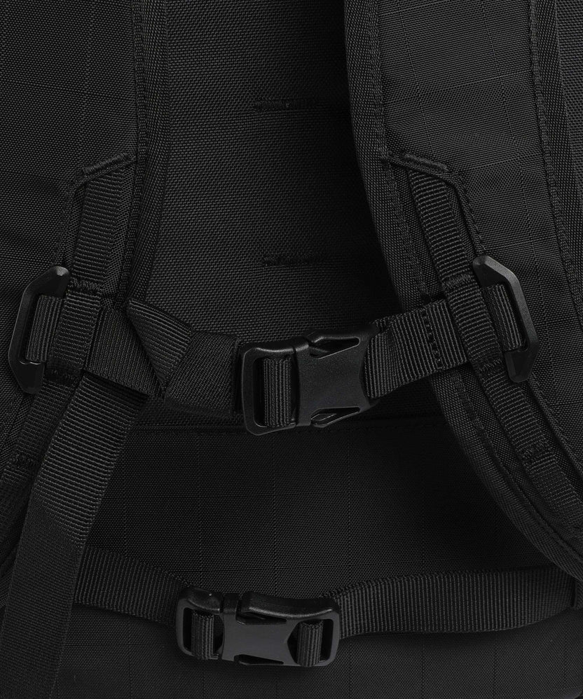 Db Backcountry 20 Backpack black out