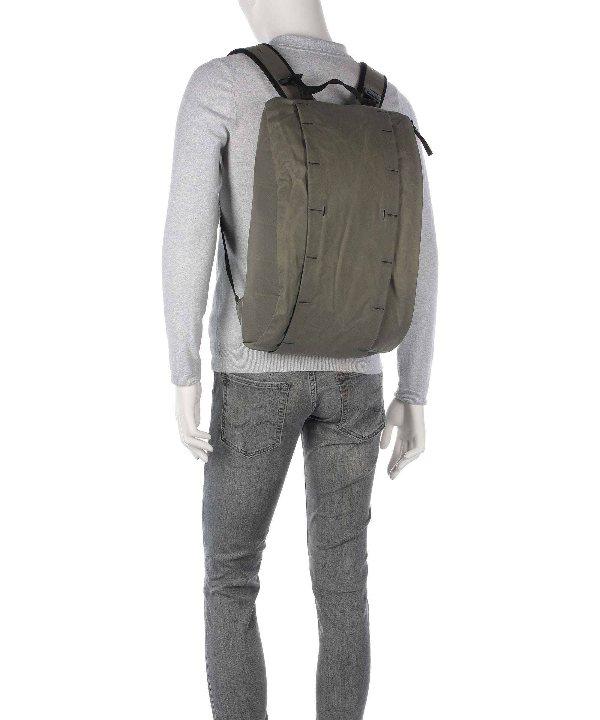 Db Hugger 15L Backpack forest green