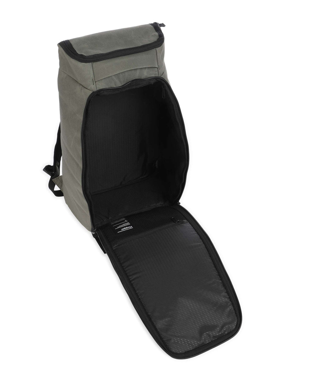 Db Hugger 25 Backpack forest green