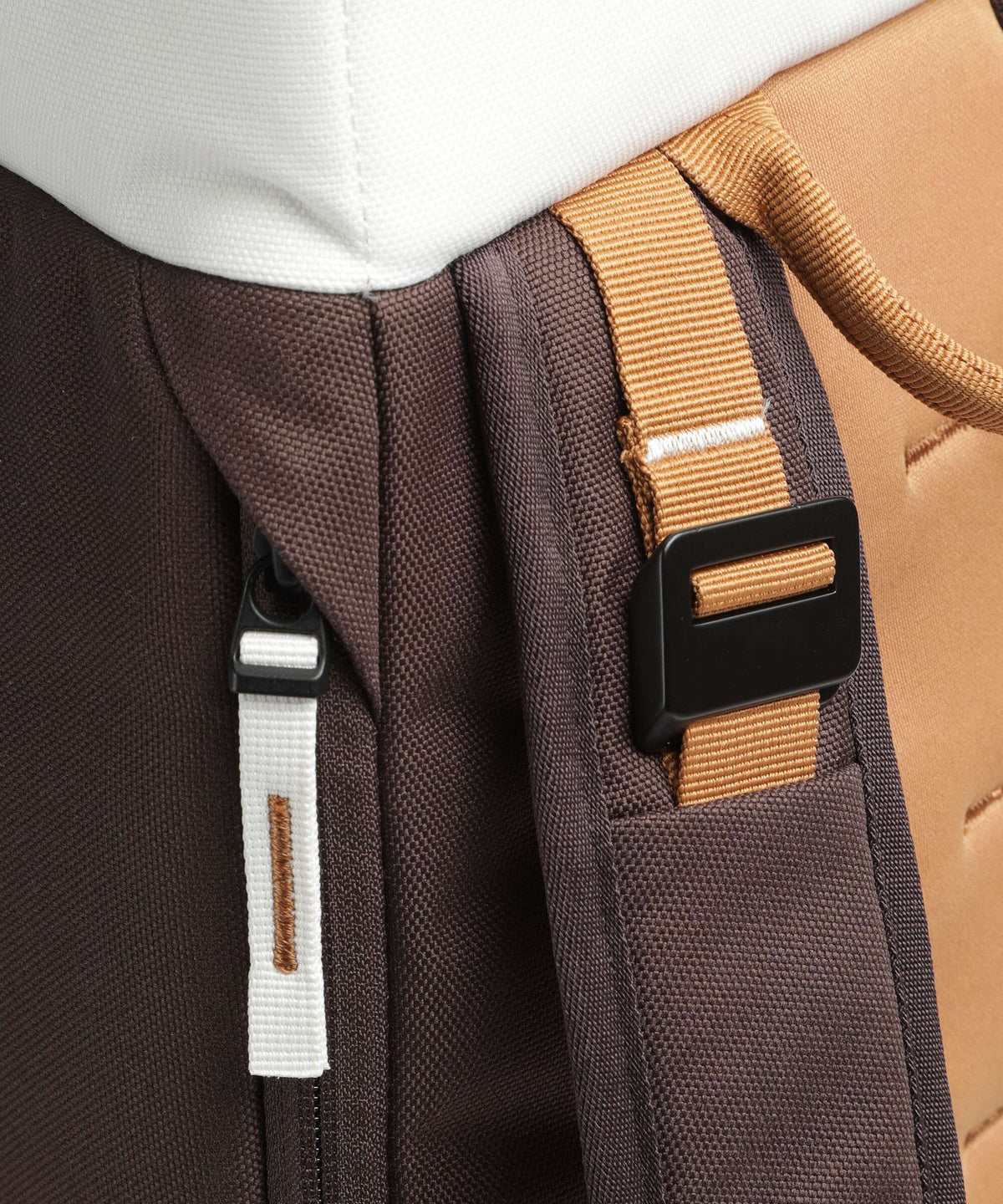 Db Hugger 25 Backpack cappuccino