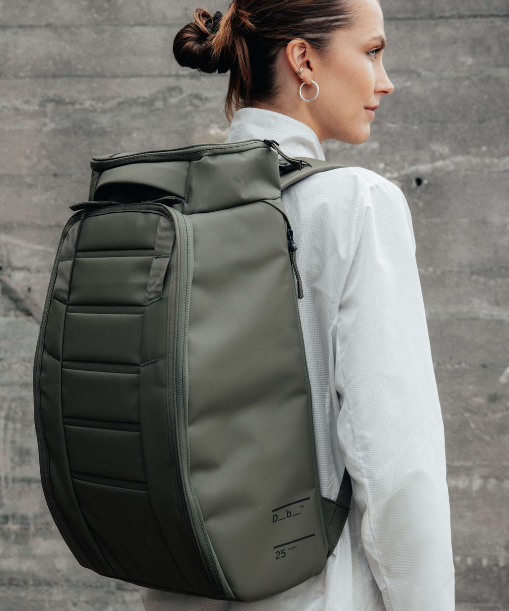 Db Hugger 25 Backpack garnet red