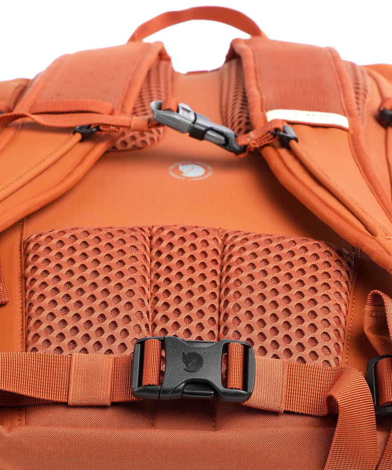 Fjällräven Abisko Hike Foldsack Hiking backpack terracotta brown