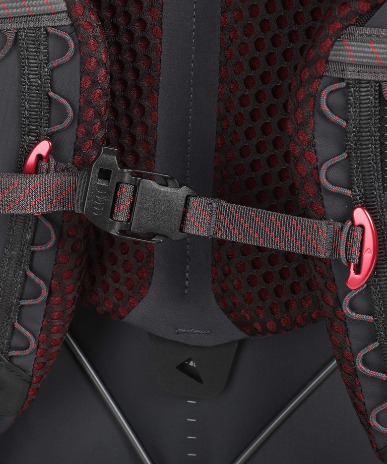 Klättermusen Gungne 43 Hiking backpack raven