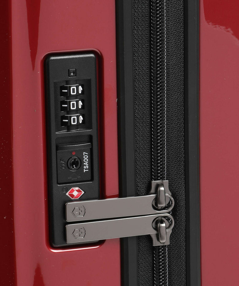 Victorinox Airox Global Spinner (4 wheels) victorinox red