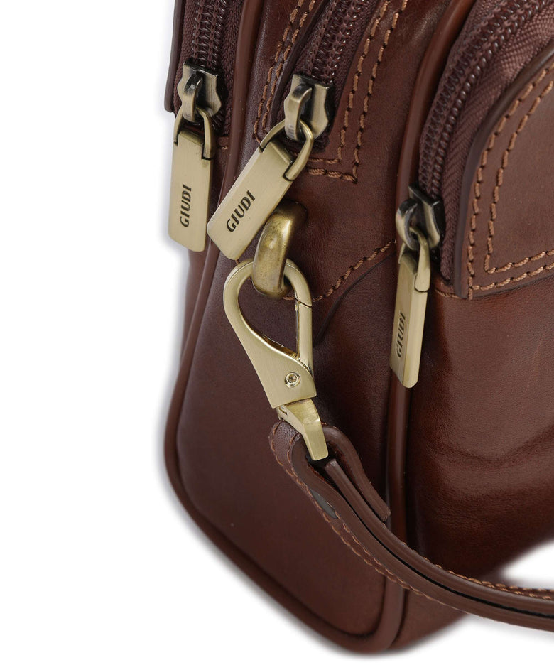 Giudi Wristlet brown