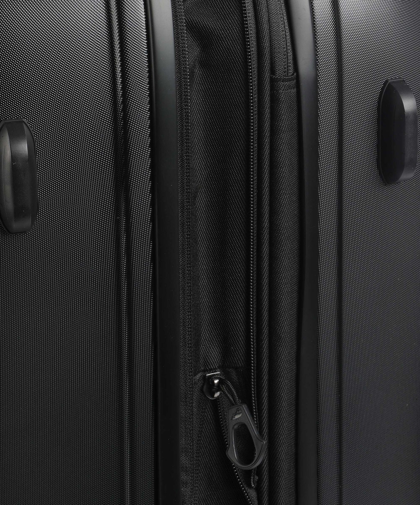 Mandarina Duck Logoduck+ Spinner (4 wheels) black