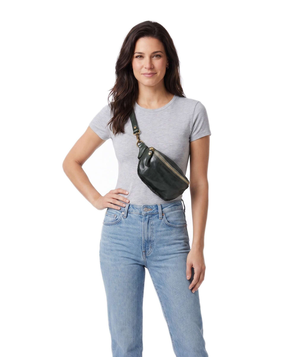 Campomaggi Belt bag green bottle