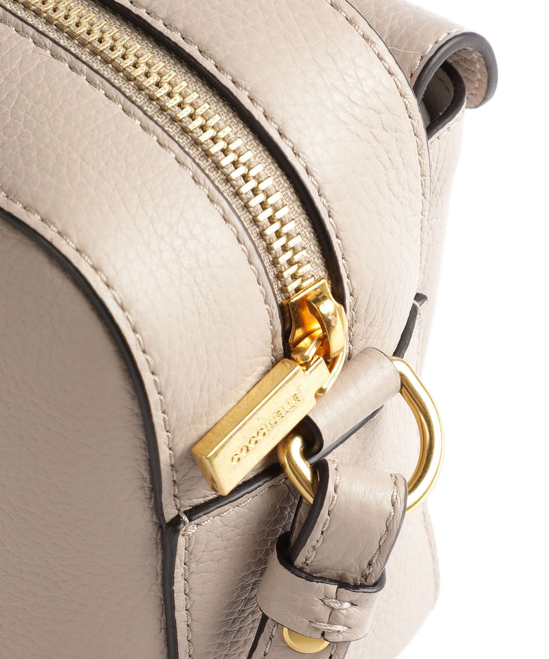 Coccinelle Beat Soft Crossbody bag powder pink