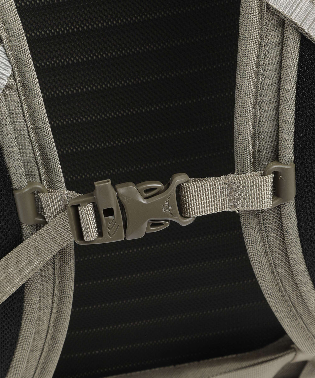 Osprey Quasar Backpack olive tan