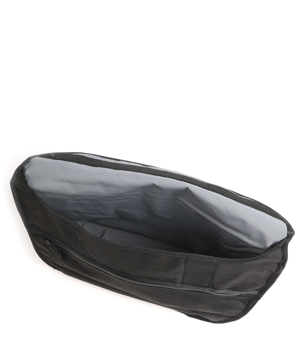 Chrome Simple MD Messenger bag black