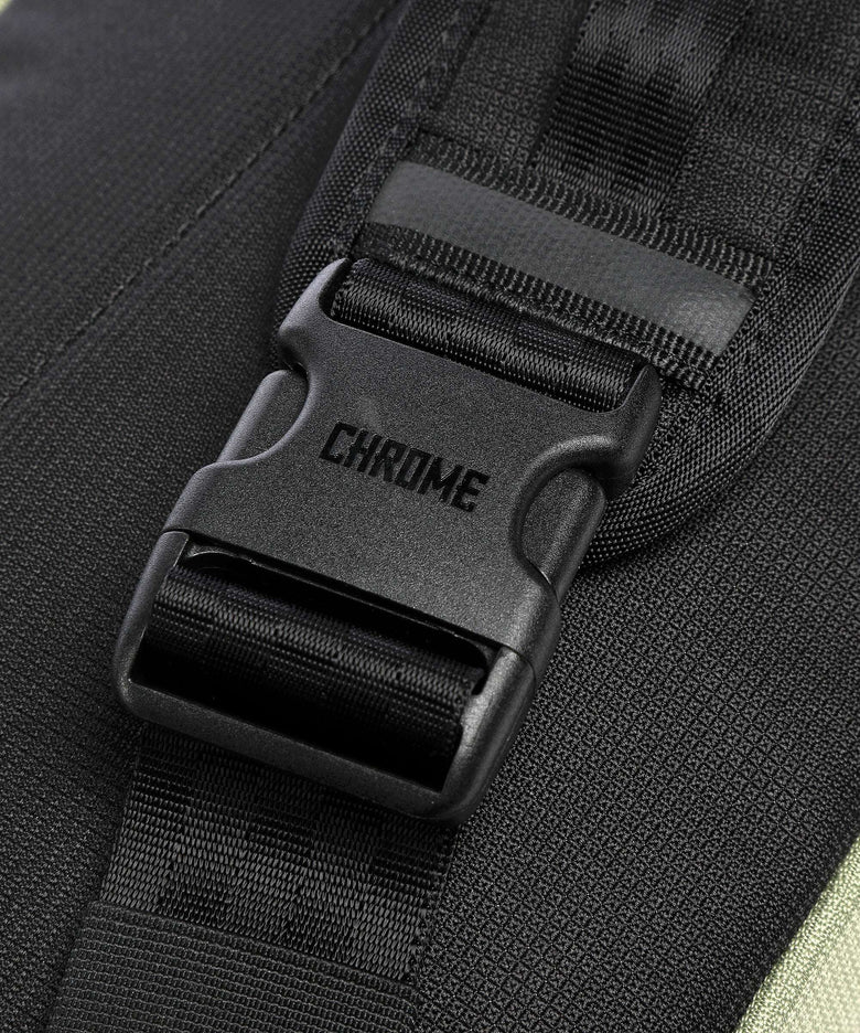 Chrome Ruckas Sling bag oil green