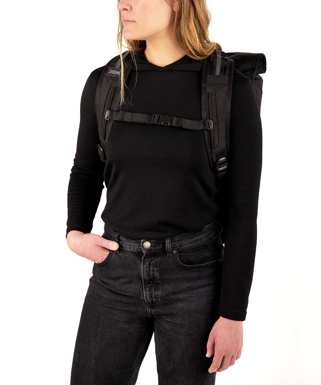 Chrome Barrage Cargo Rolltop backpack red