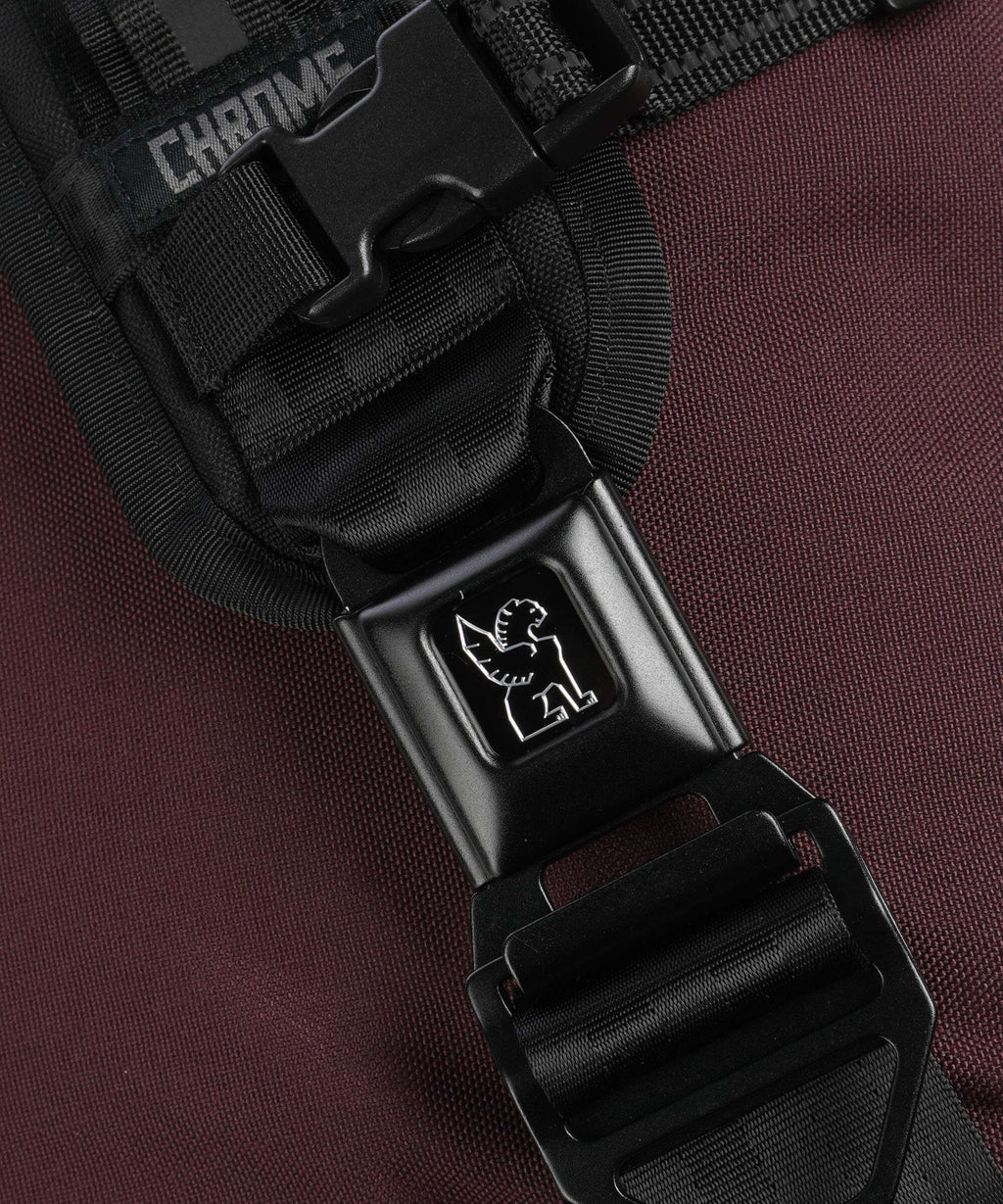 Chrome Metro Mini Messenger bag royale