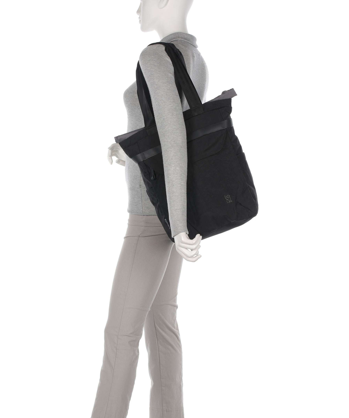 Chrome District Collection Valencia 22L Backpack bag black