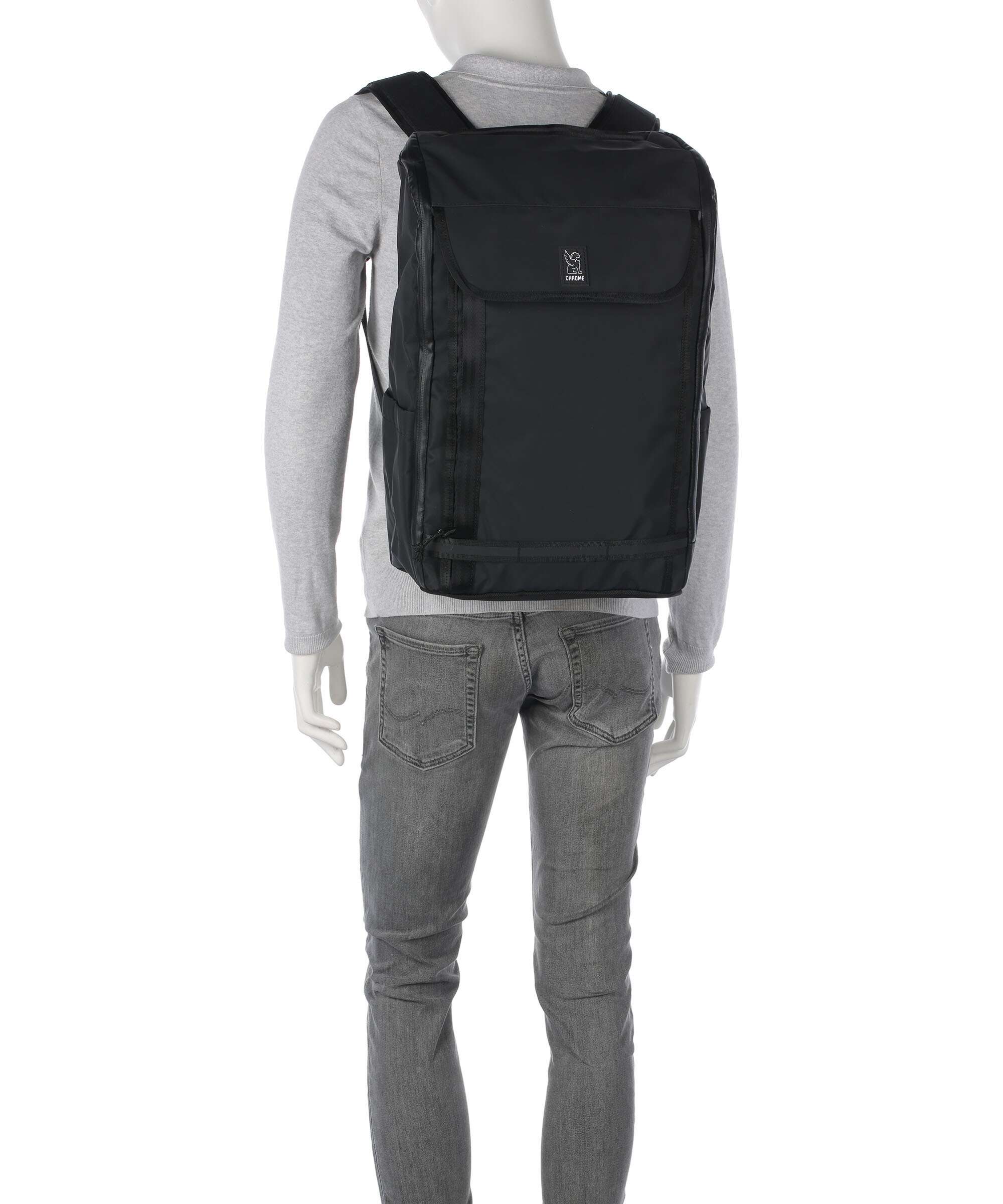 Chrome Volcan 35L Backpack black tarp