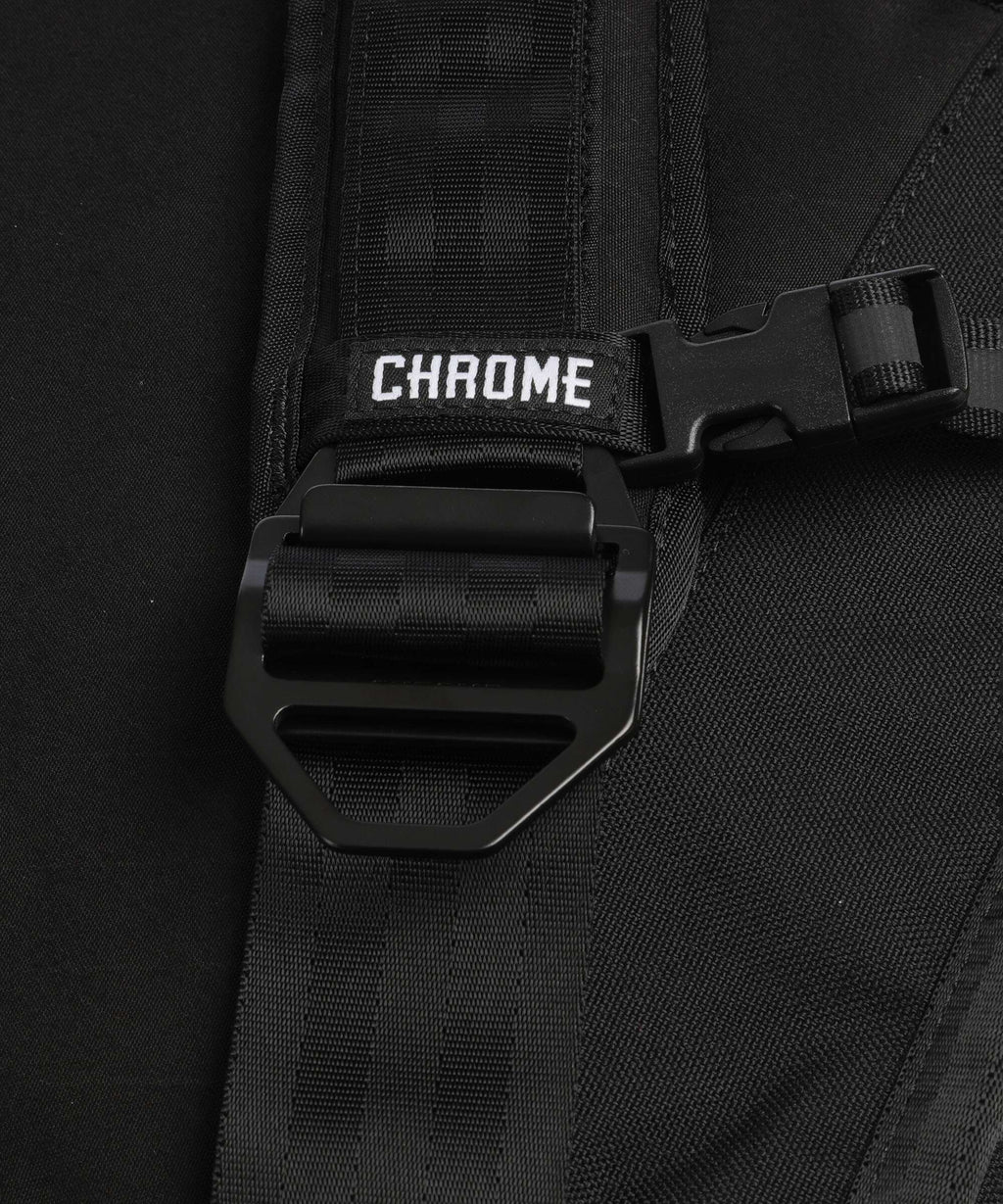 Chrome Barrage 16 Tote bag black
