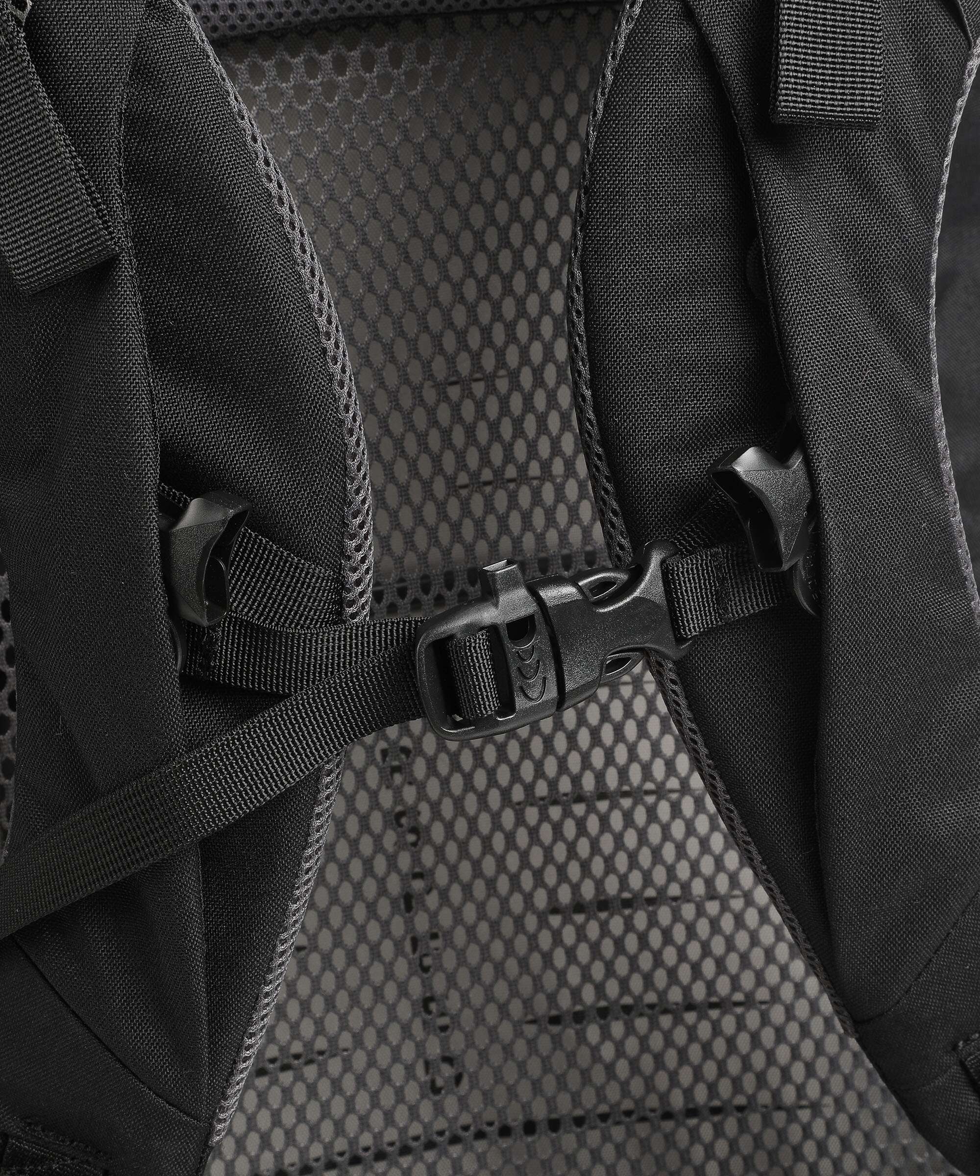 Osprey Farpoint Trek 55 Trekking backpack black