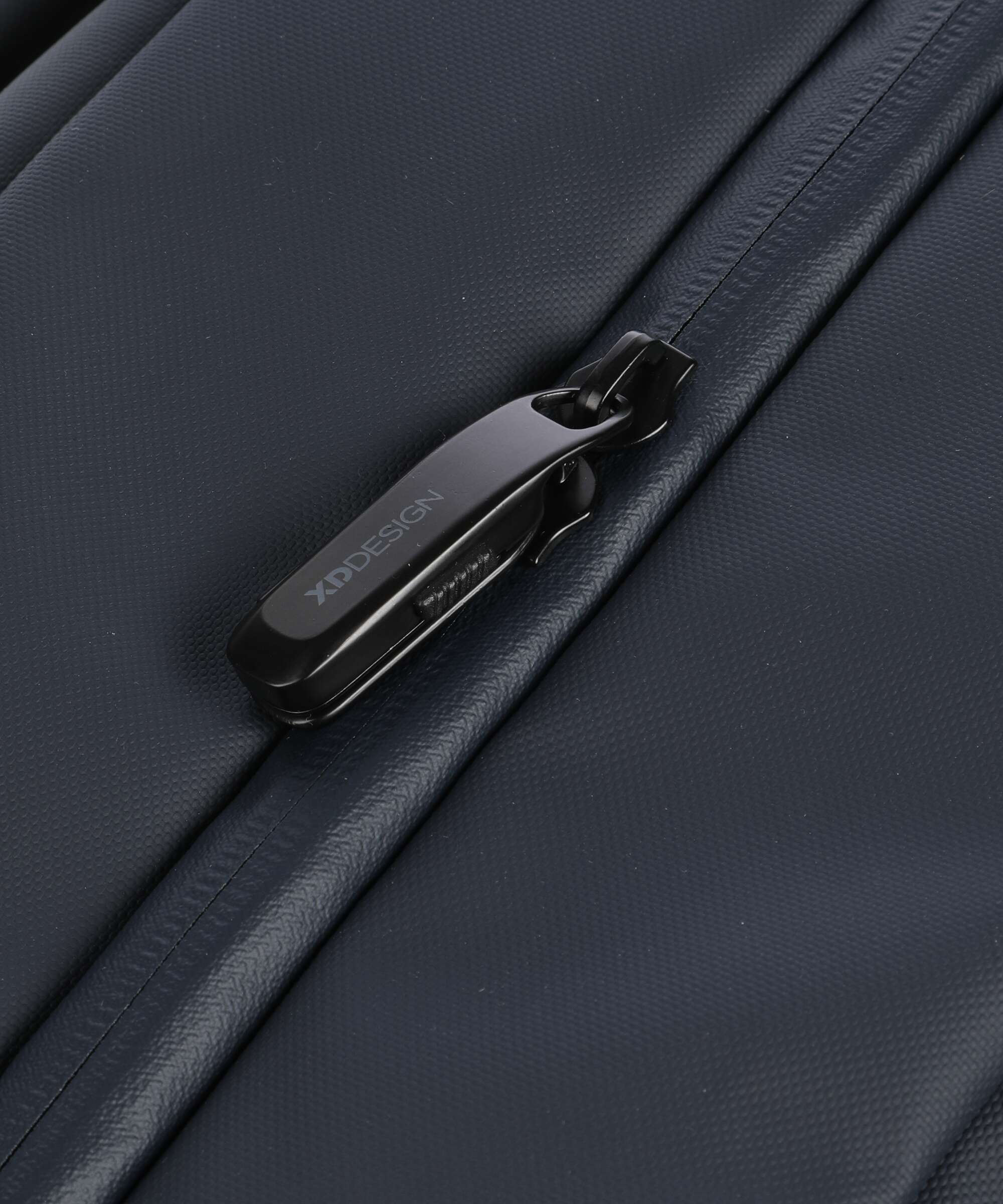 XD Design Urban Weekend bag navy