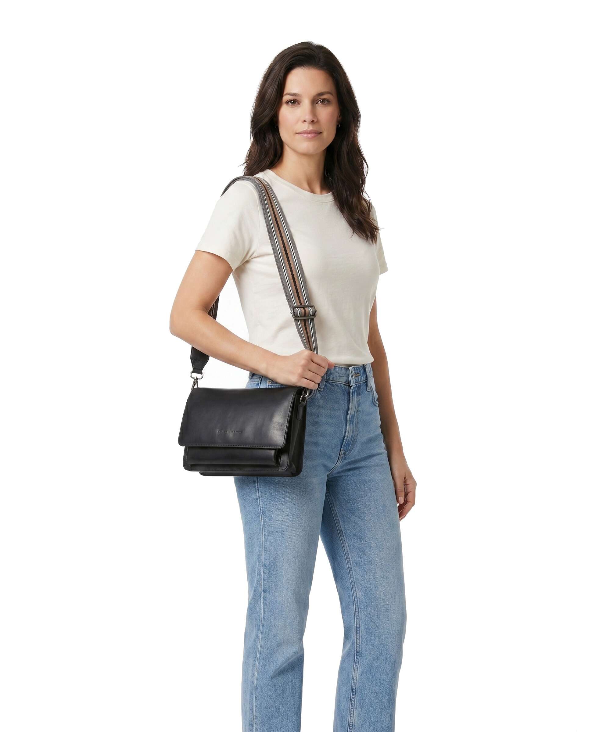 The Chesterfield Brand Cow Wax Pull Up Aviles Shoulder bag black