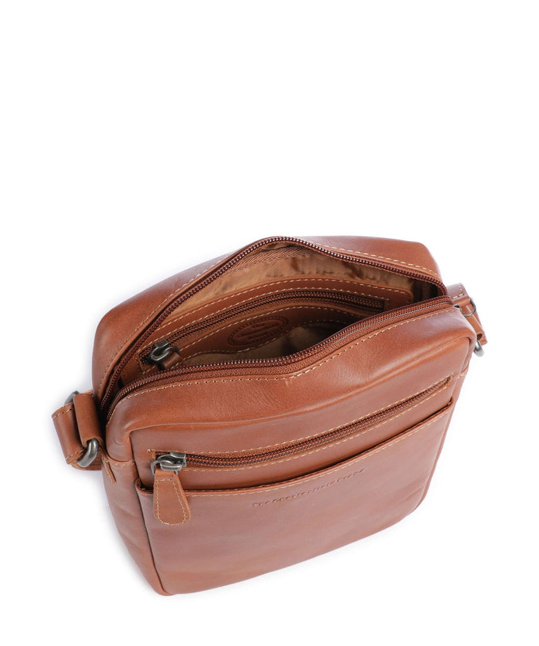 The Chesterfield Brand Wax Pull Up Cow Laveno Crossbody bag cognac